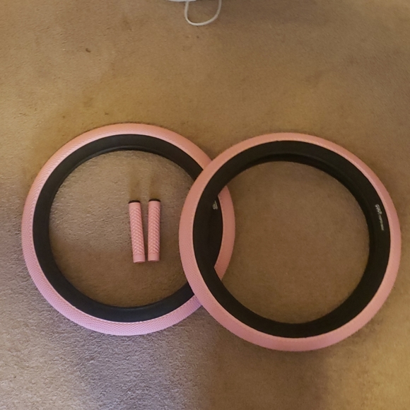 cult pink tires